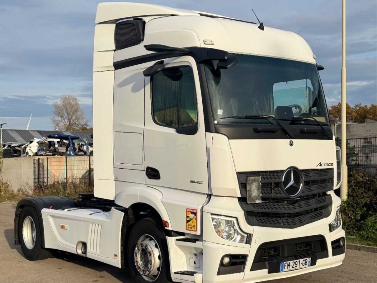 2019 MERCEDES ACTROS 1845 TRUCK - Camión: foto 3 2019 MERCEDES ACTROS 1845 TRUCK - Camión: foto 3