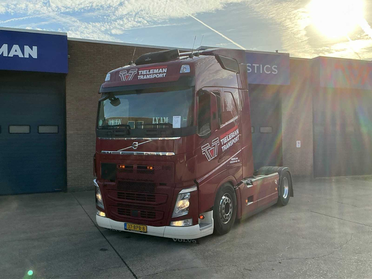 2019 VOLVO FH SEMI-TRAILER TRACTOR - Camión: foto 2 2019 VOLVO FH SEMI-TRAILER TRACTOR - Camión: foto 2