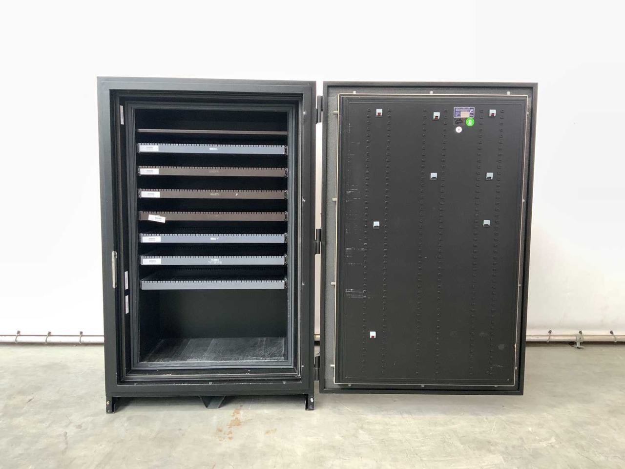 Datasafe Lampertz S15 - Equipo de construcción: foto 4 Datasafe Lampertz S15 - Equipo de construcción: foto 4