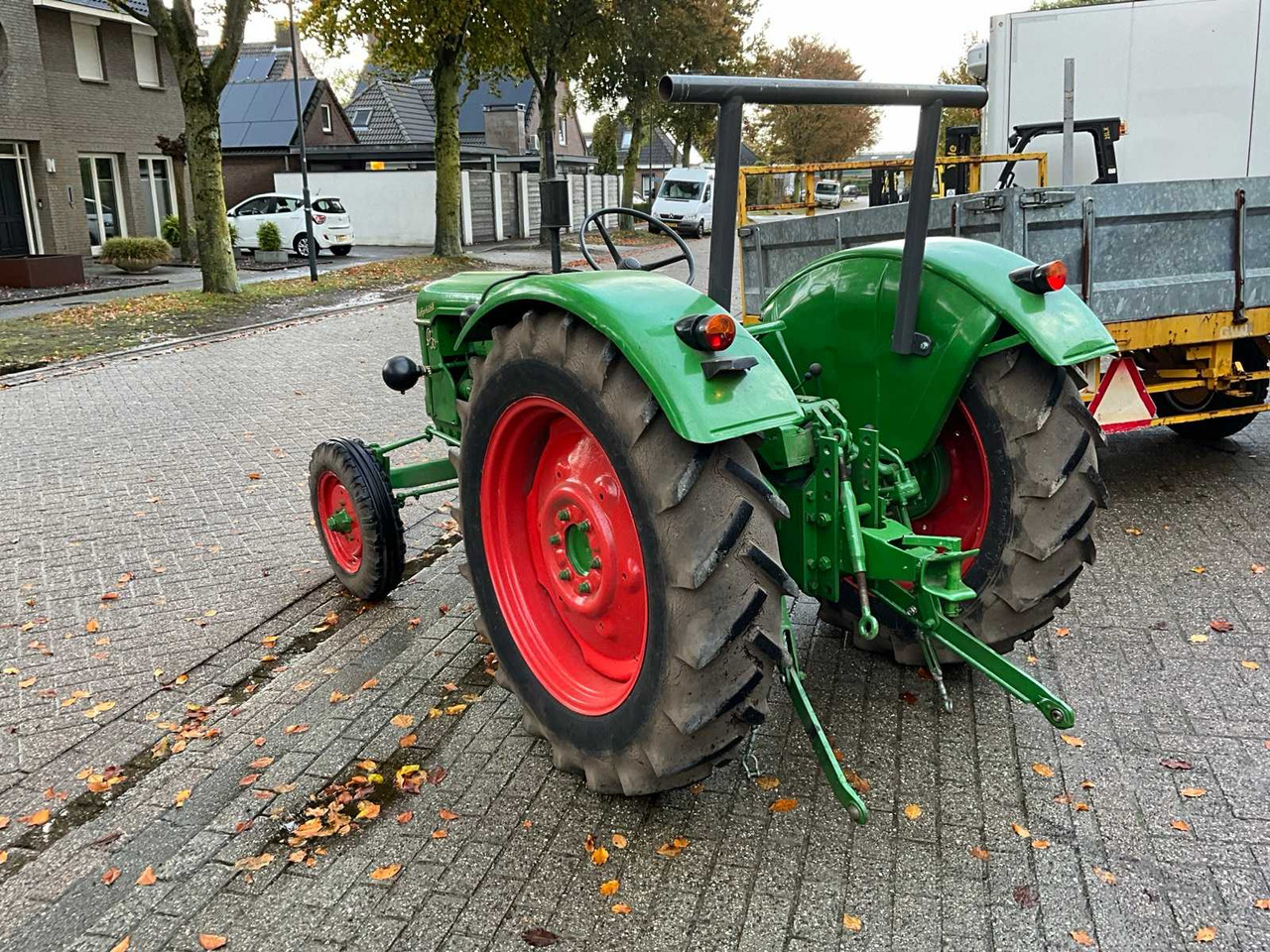 Deutz D30-NG/NFG - Tractor: foto 2 Deutz D30-NG/NFG - Tractor: foto 2