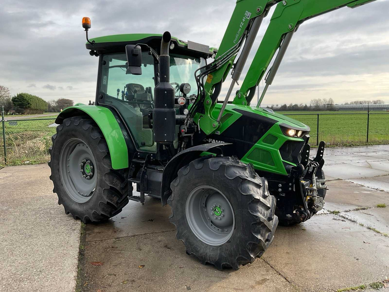 Deutz-Fahr 2024 DEUTZ-FAHR 6135C RV SHIFT FOUR WHEEL DRIVE FARM TRACTOR - Tractor: foto 5 Deutz-Fahr 2024 DEUTZ-FAHR 6135C RV SHIFT FOUR WHEEL DRIVE FARM TRACTOR - Tractor: foto 5