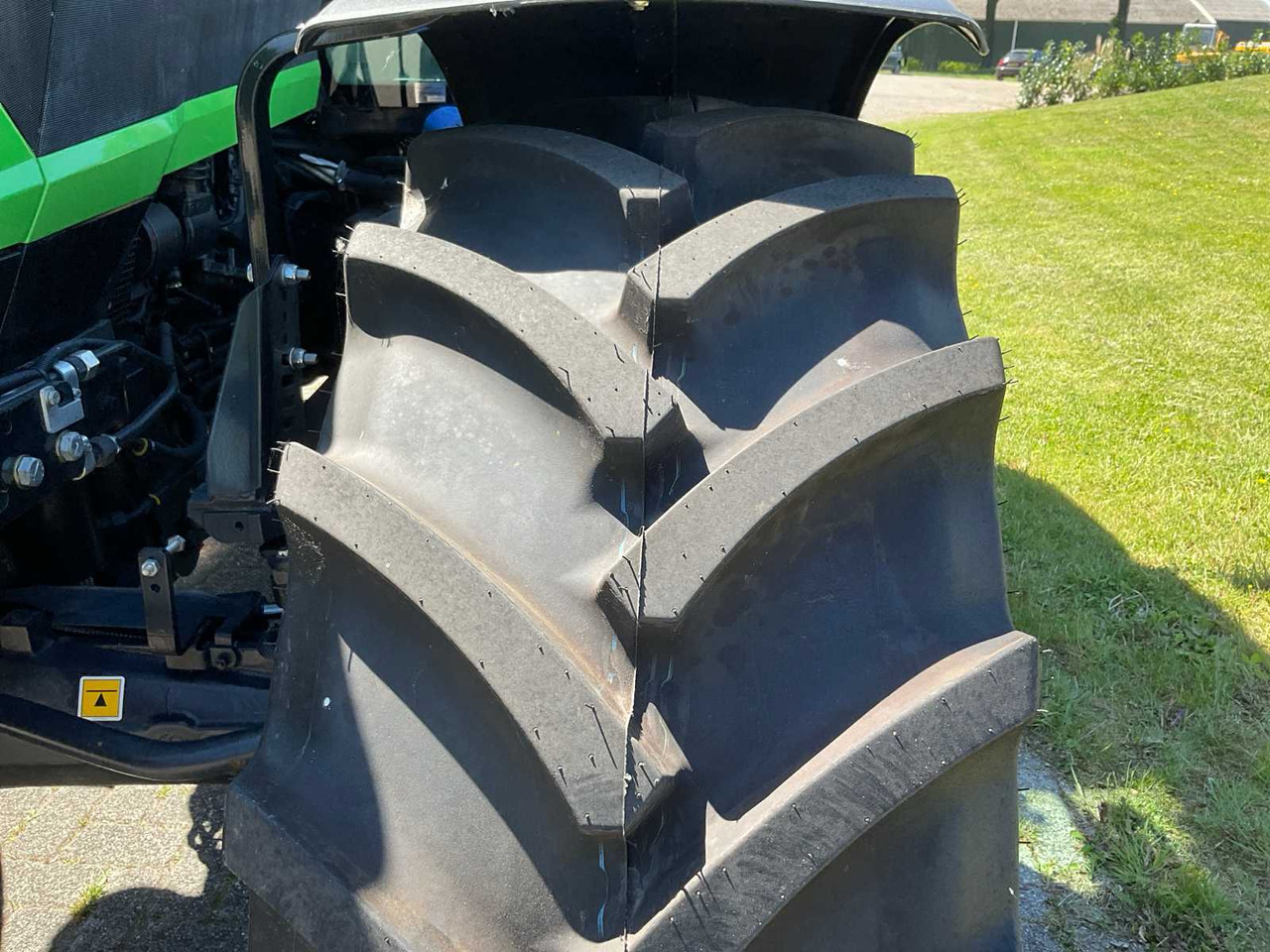 Tractor Deutz-Fahr 6140 TTV: foto 13