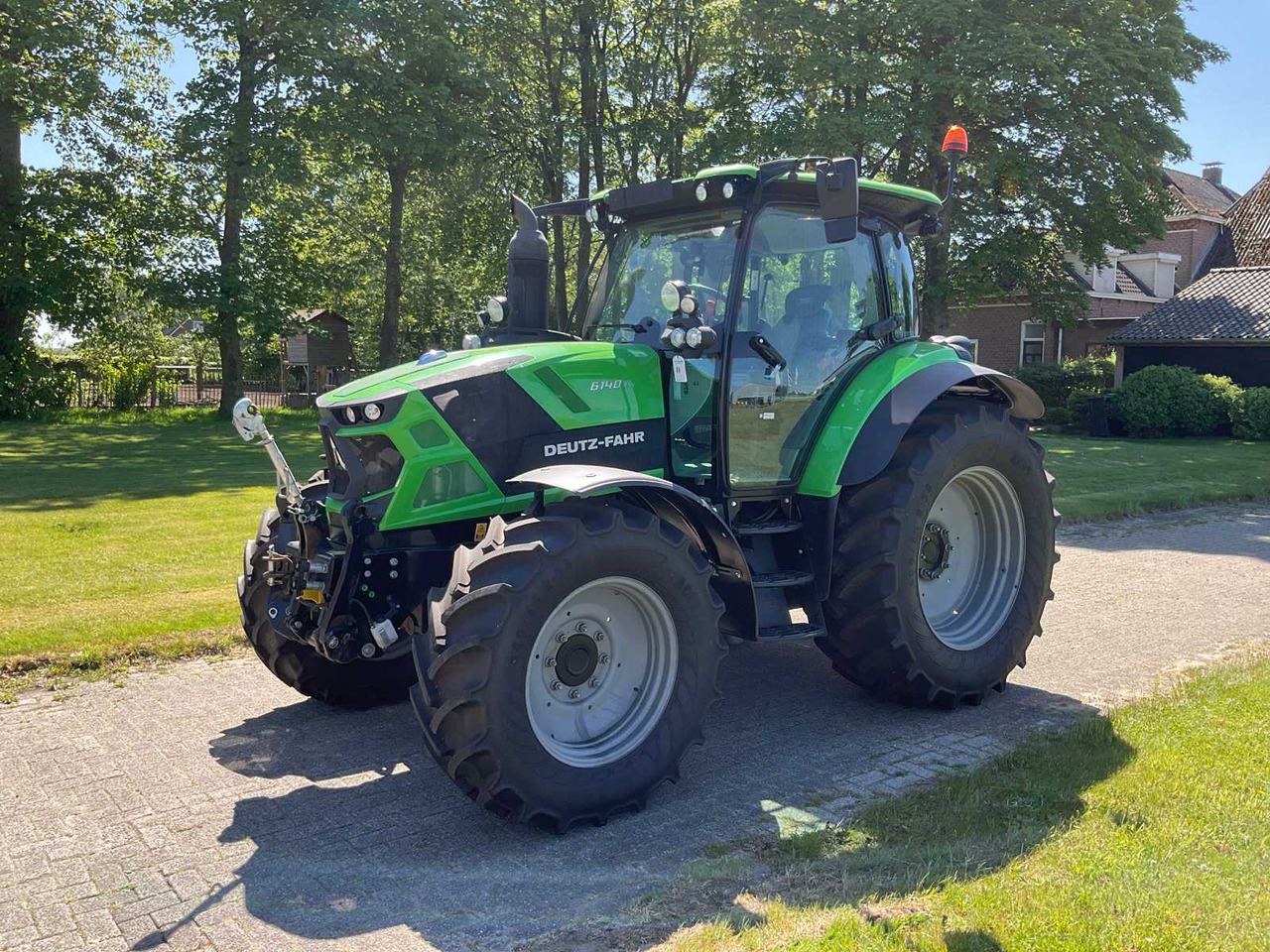 Deutz-Fahr 6140 TTV - Tractor: foto 1 Deutz-Fahr 6140 TTV - Tractor: foto 1