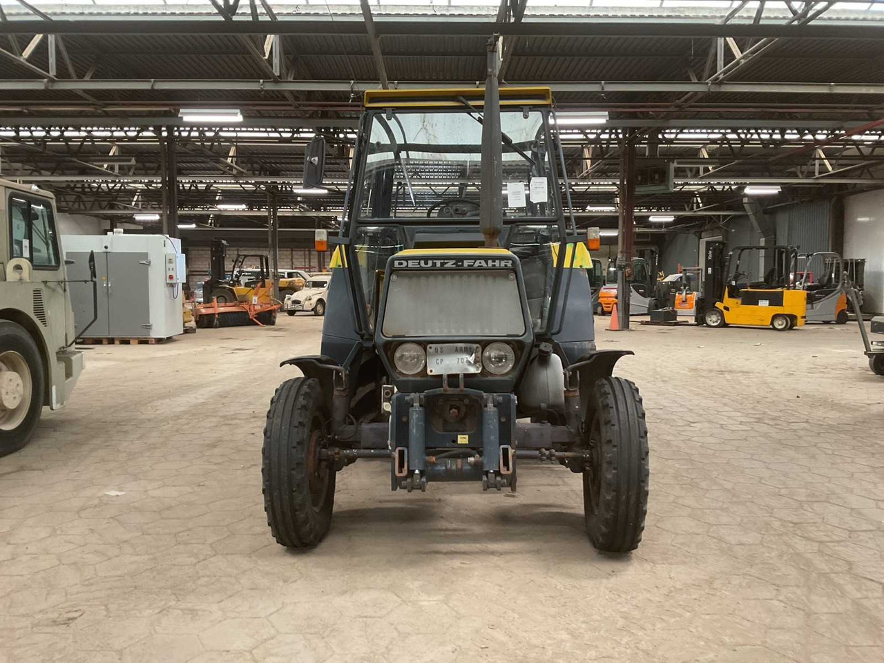 Deutz-Fahr D1067-T - Tractor: foto 3 Deutz-Fahr D1067-T - Tractor: foto 3