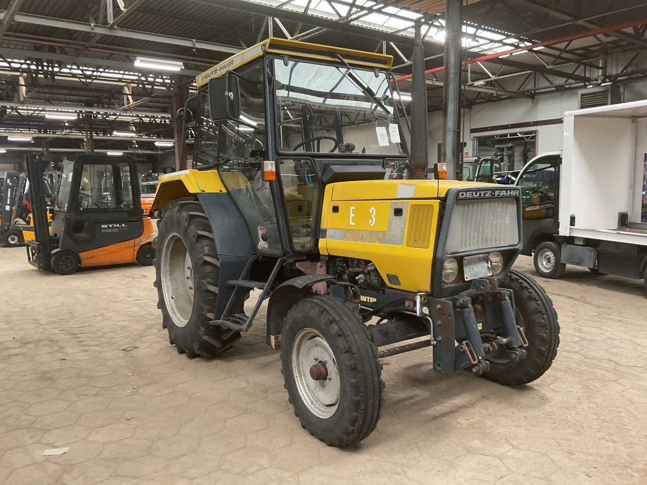 Deutz-Fahr D1067-T - Tractor: foto 2 Deutz-Fahr D1067-T - Tractor: foto 2