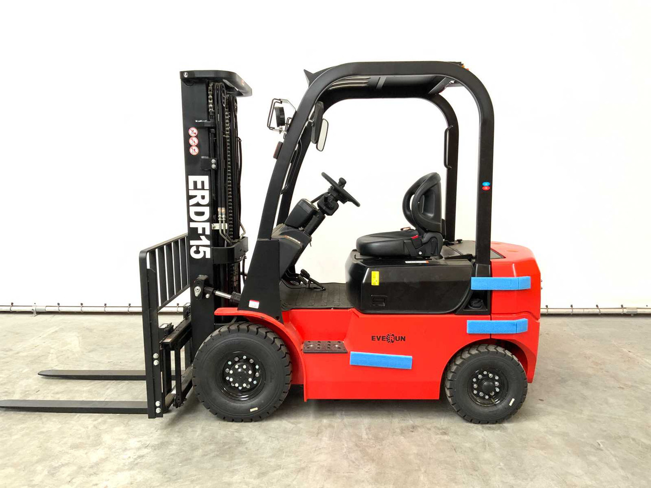 EVERUN - 2024 - ERDF15 - FORKLIFT 1.5T DIESEL - Carretilla elevadora: foto 1 EVERUN - 2024 - ERDF15 - FORKLIFT 1.5T DIESEL - Carretilla elevadora: foto 1