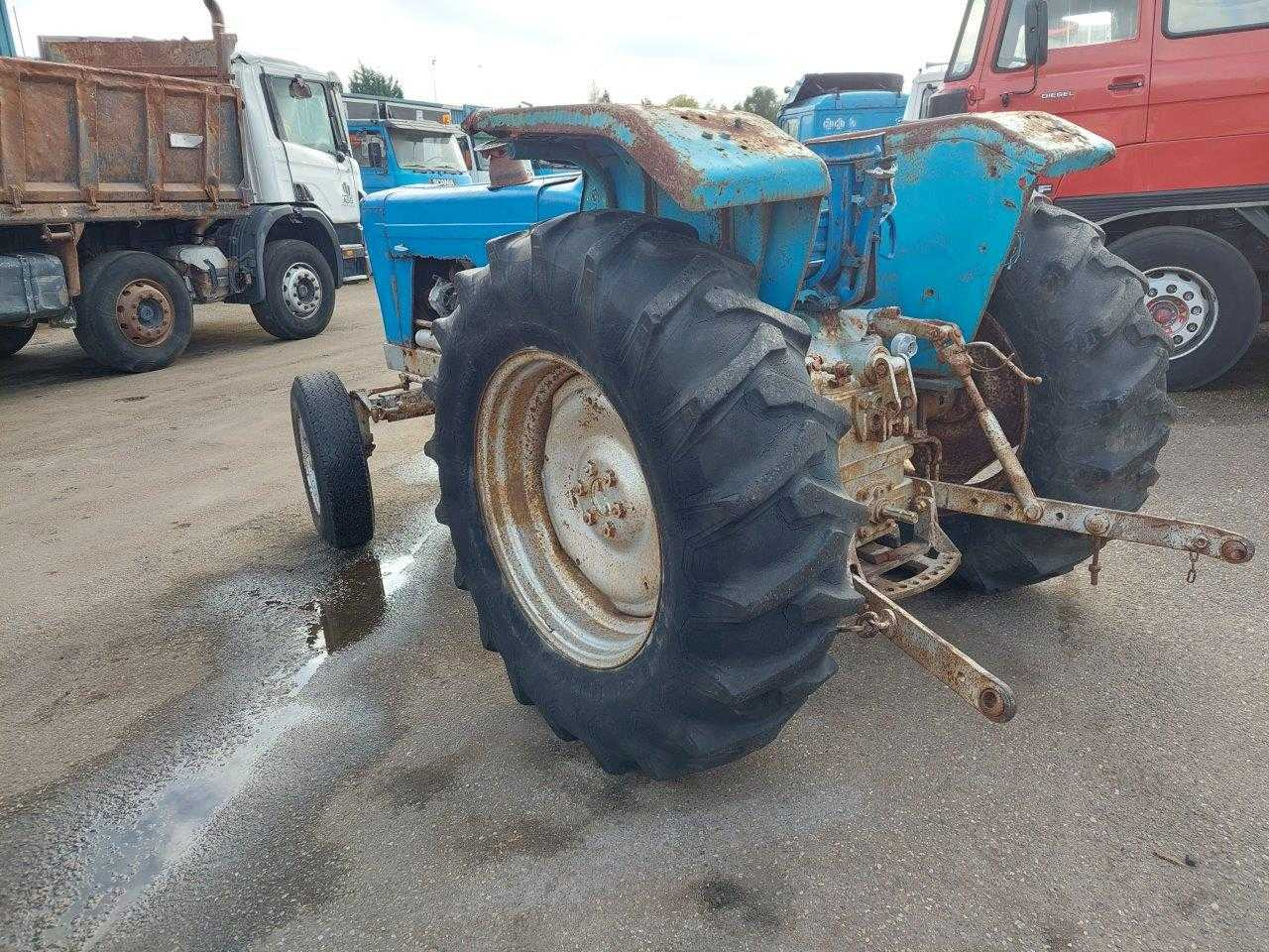 Ebro 7007 A - Tractor: foto 5 Ebro 7007 A - Tractor: foto 5