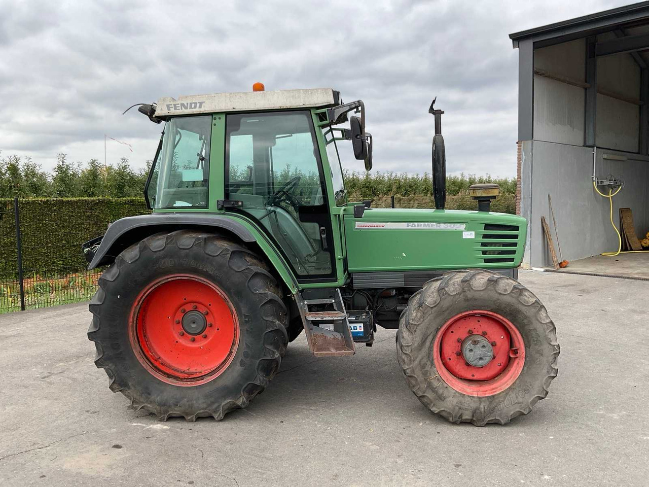 Fendt Farmer 309 - Tractor: foto 4 Fendt Farmer 309 - Tractor: foto 4