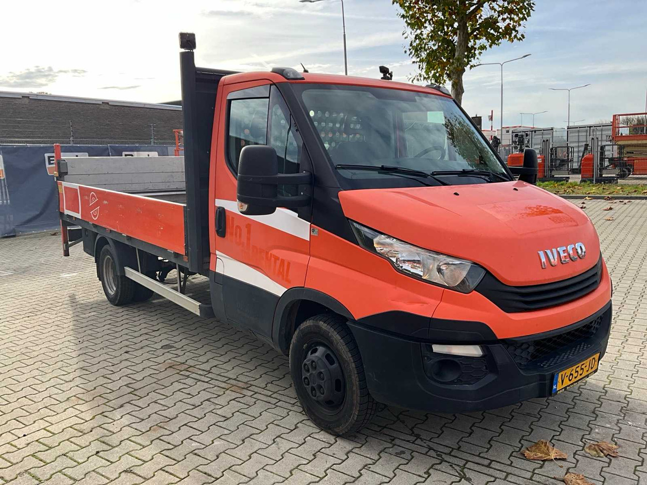 2017 IVECO DAILY 35-140 FLATBED TRUCK - Furgoneta: foto 4 2017 IVECO DAILY 35-140 FLATBED TRUCK - Furgoneta: foto 4