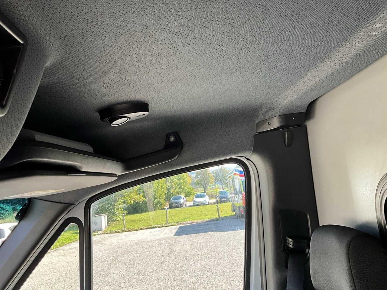 Furgoneta MERCEDES-BENZ SPRINTER 419 CDI AMBULANCE ITW: foto 15 Furgoneta MERCEDES-BENZ SPRINTER 419 CDI AMBULANCE ITW: foto 15