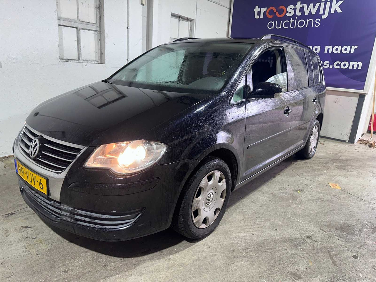 VOLKSWAGEN - TOURAN VAN - 1.9 TDI COMFORTLINE - 99-VJV-6 - Furgoneta: foto 2 VOLKSWAGEN - TOURAN VAN - 1.9 TDI COMFORTLINE - 99-VJV-6 - Furgoneta: foto 2