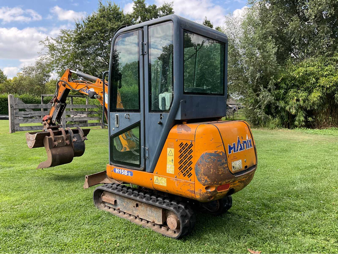Hanix H15B-2 - Miniexcavadora: foto 3 Hanix H15B-2 - Miniexcavadora: foto 3