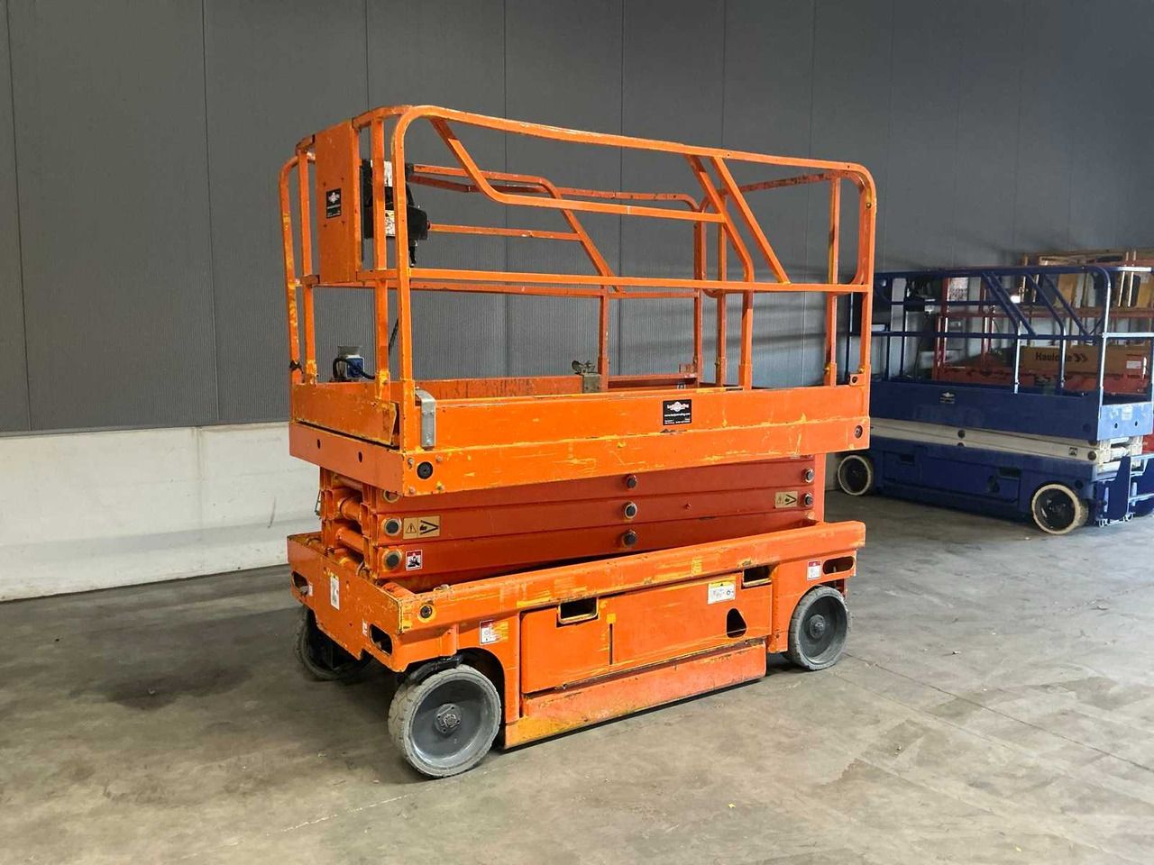 Haulotte Compact 10 - Plataforma elevadora: foto 1 Haulotte Compact 10 - Plataforma elevadora: foto 1