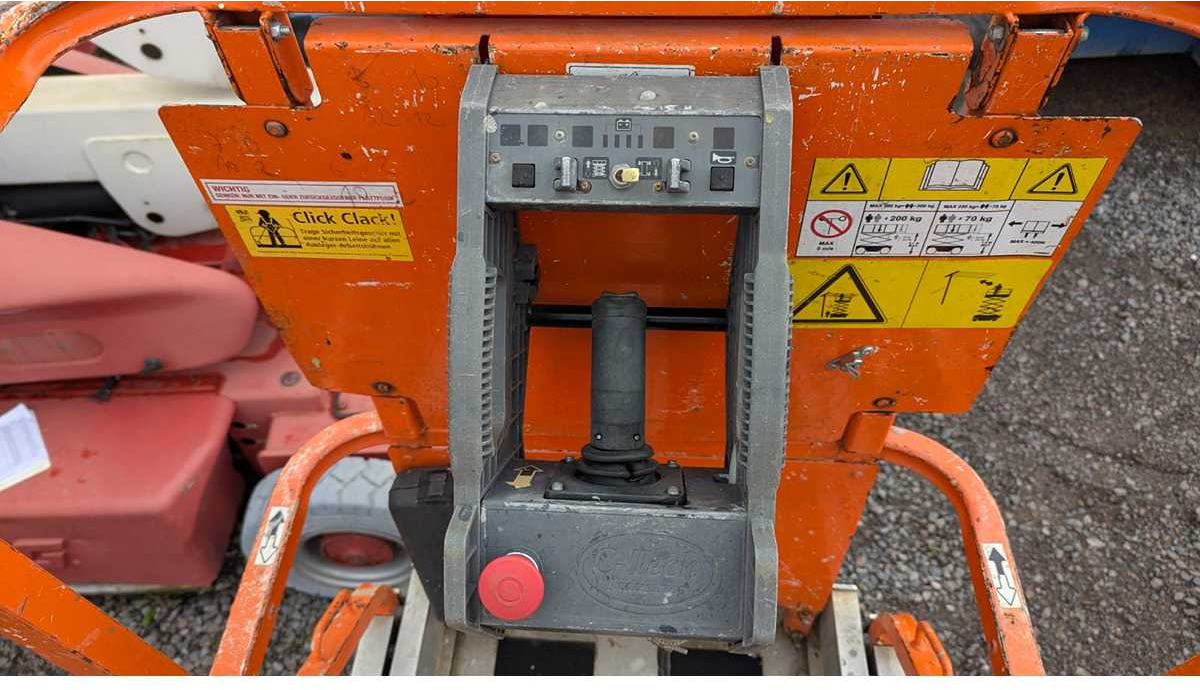 JLG - 2630ES - AERIAL WORK PLATFORMS (NO. 28261) - 2004 - Plataforma elevadora: foto 5 JLG - 2630ES - AERIAL WORK PLATFORMS (NO. 28261) - 2004 - Plataforma elevadora: foto 5