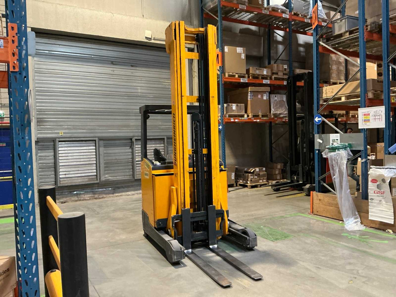 JUNGHEINRICH - 2015 - EVT214 - FORKLIFT - Carretilla elevadora: foto 3 JUNGHEINRICH - 2015 - EVT214 - FORKLIFT - Carretilla elevadora: foto 3