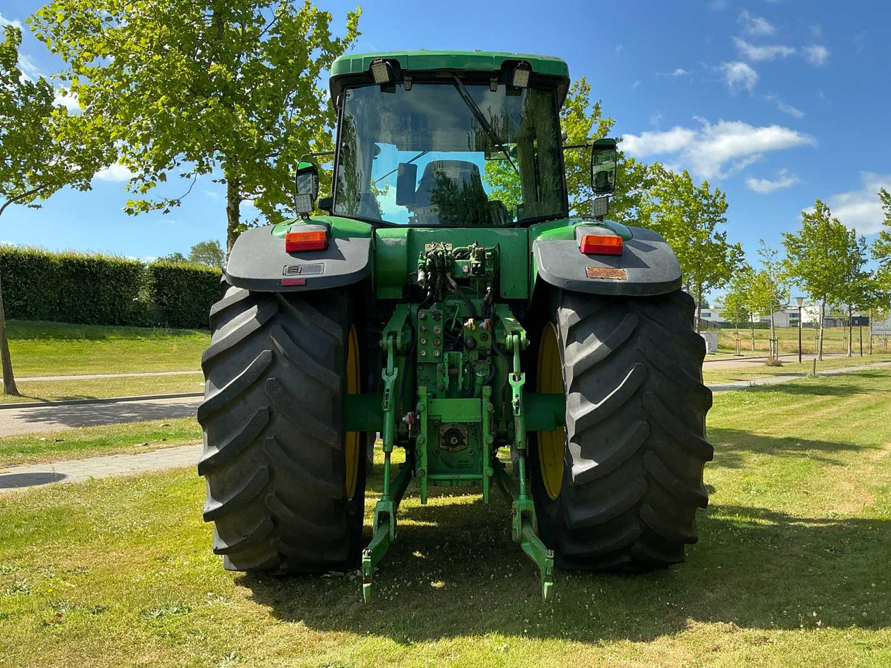John Deere 2004 JOHN DEERE 7920 ALL-WHEEL DRIVE FARM TRACTOR - Tractor: foto 4 John Deere 2004 JOHN DEERE 7920 ALL-WHEEL DRIVE FARM TRACTOR - Tractor: foto 4