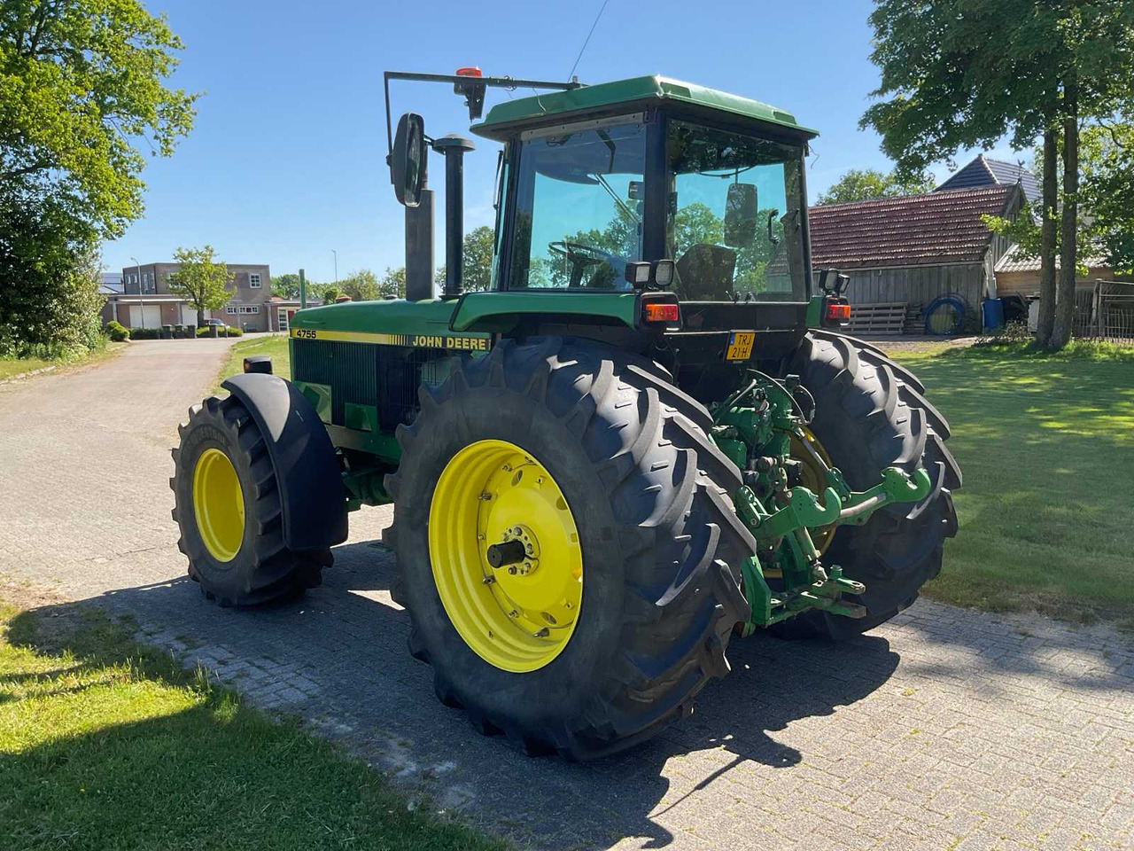 John Deere 4755 - Tractor: foto 4 John Deere 4755 - Tractor: foto 4