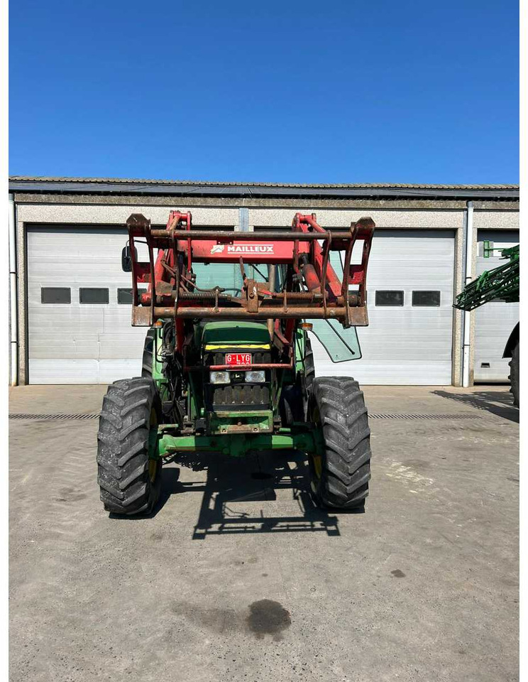 John Deere 6210 - Tractor: foto 5 John Deere 6210 - Tractor: foto 5