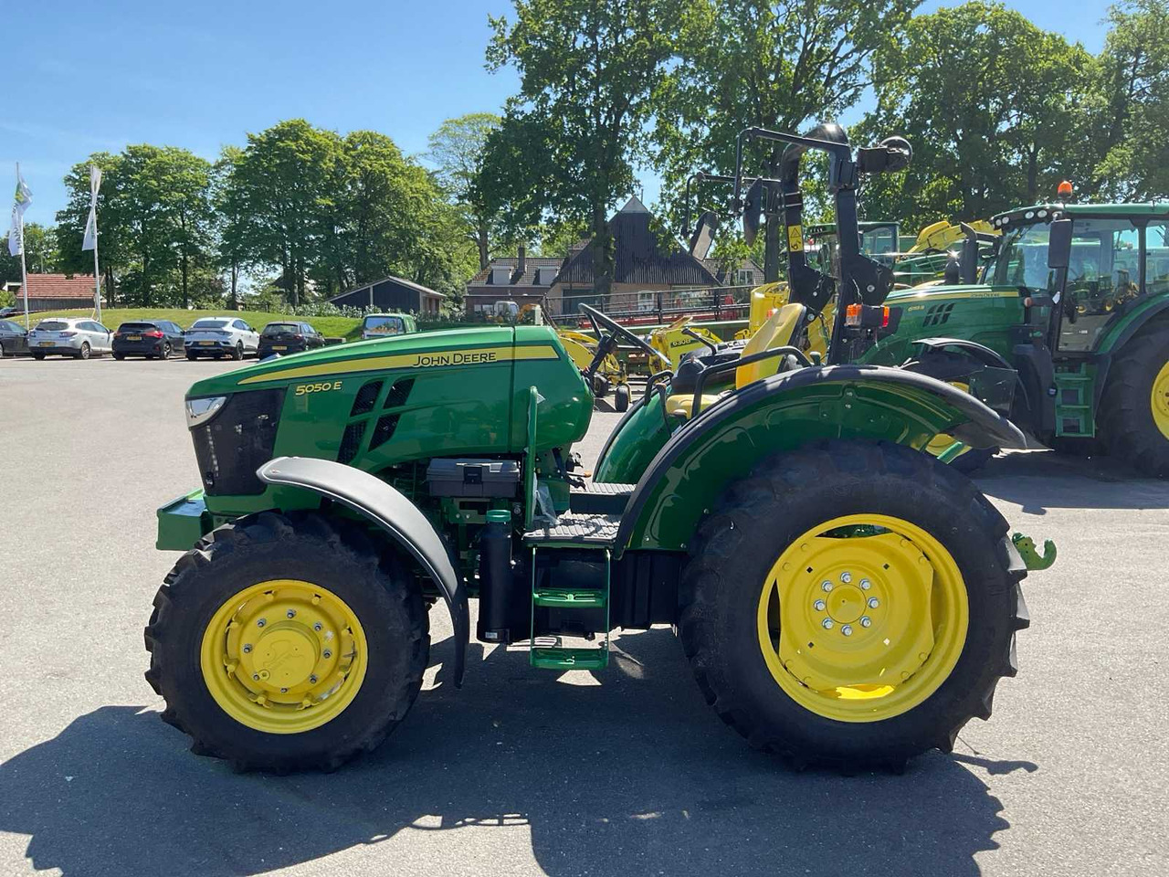 John deere 5050E - Tractor: foto 2 John deere 5050E - Tractor: foto 2