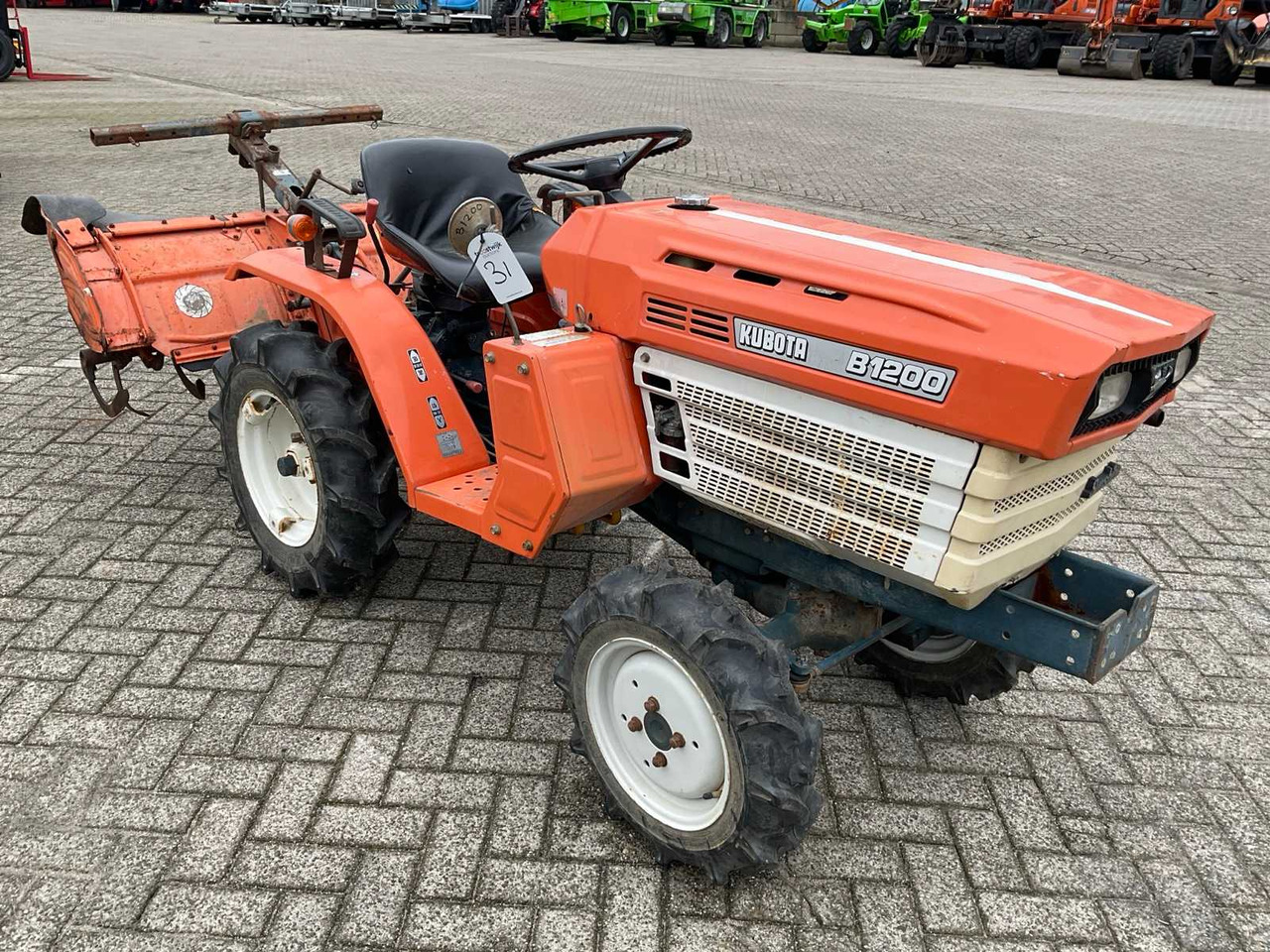 Kubota B1200 - Mini tractor: foto 4 Kubota B1200 - Mini tractor: foto 4