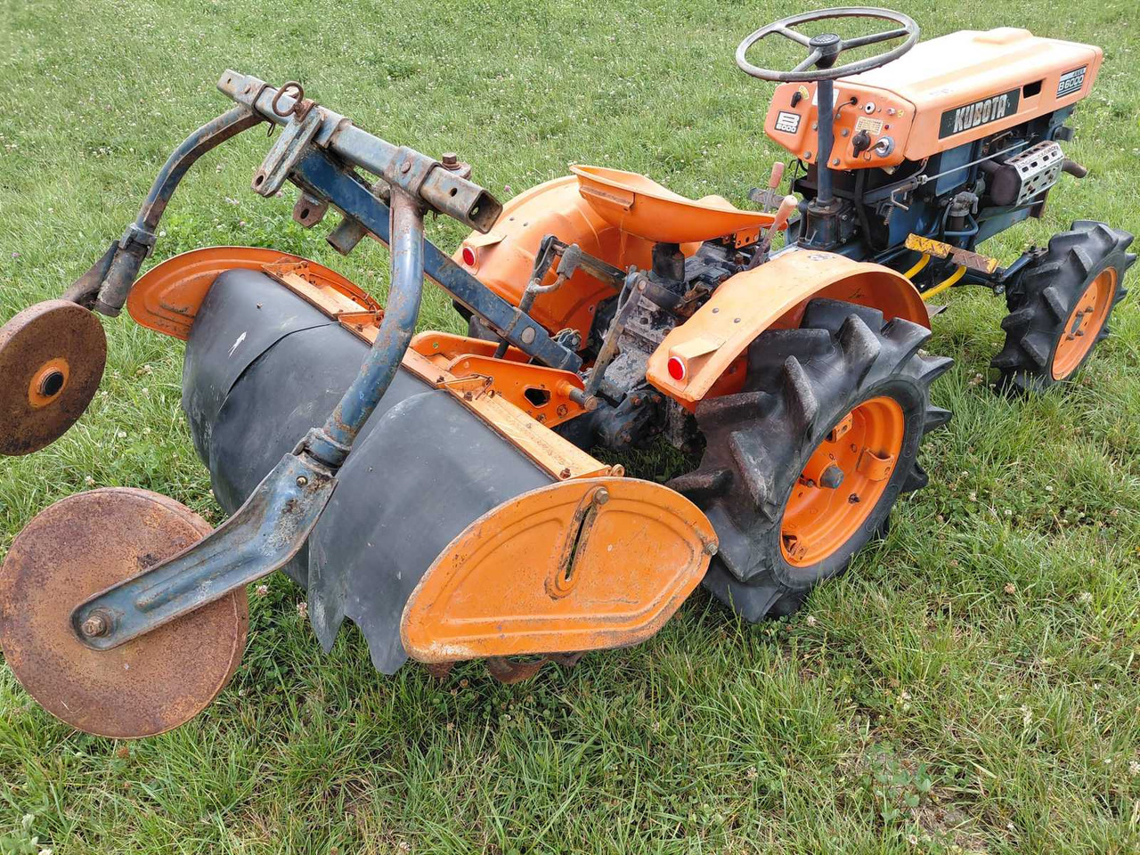 Kubota B6000 - Mini tractor: foto 4 Kubota B6000 - Mini tractor: foto 4