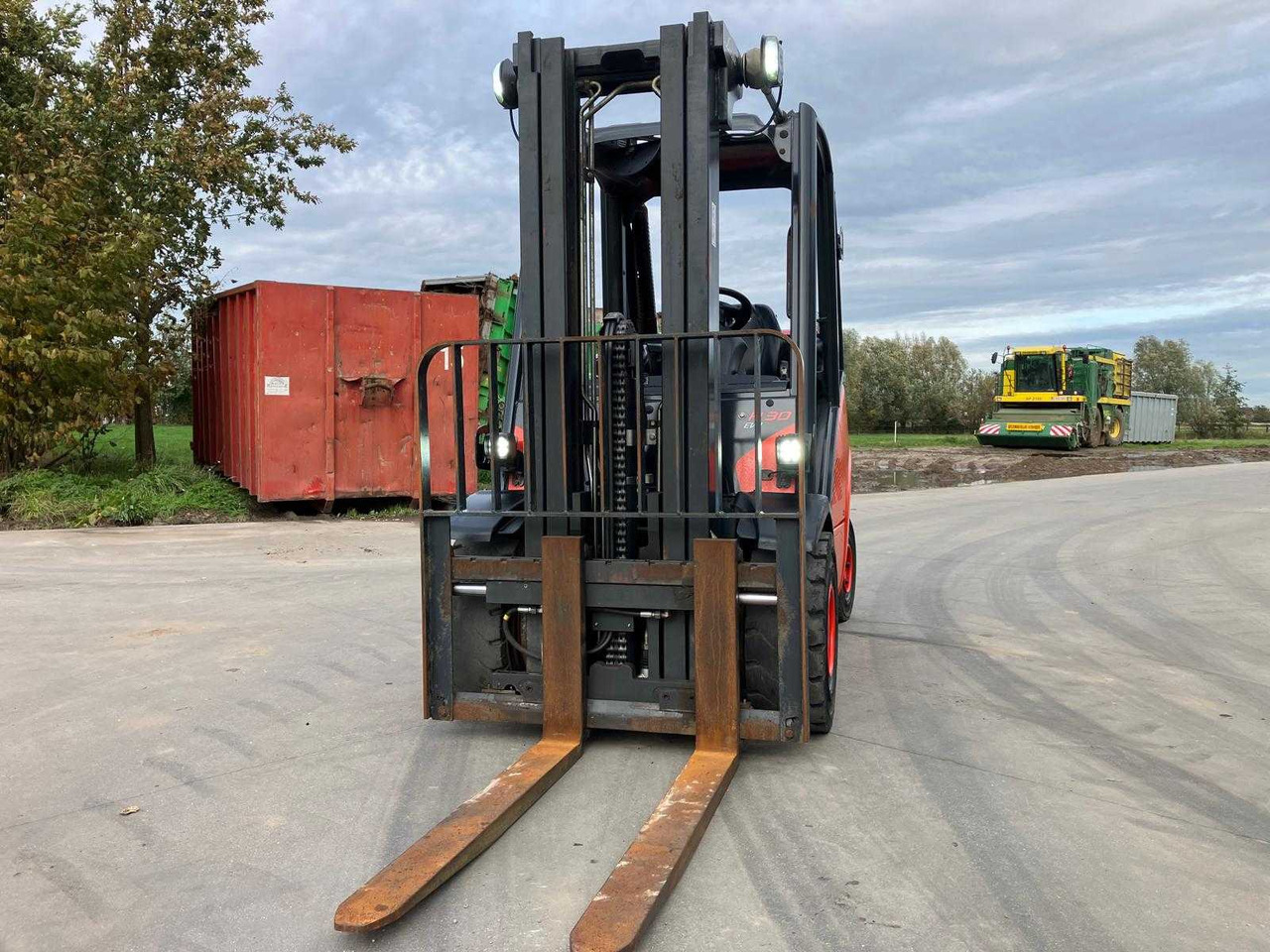 LINDE H30T-02 FORKLIFT 2019 - Carretilla elevadora: foto 3 LINDE H30T-02 FORKLIFT 2019 - Carretilla elevadora: foto 3