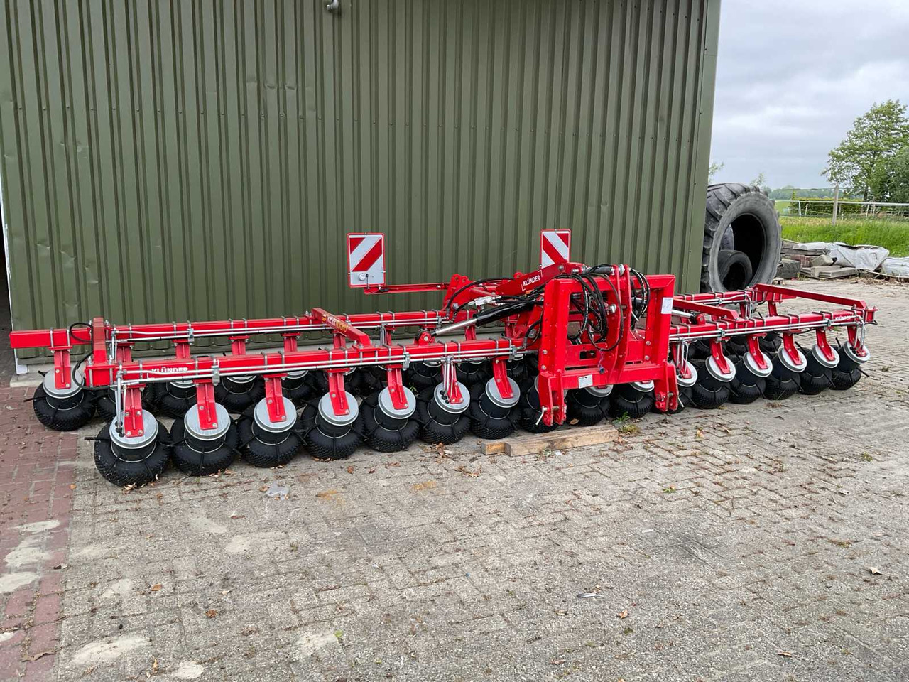 Klünder Weed Puller R77 600-R2-100 - Maquinaria agrícola: foto 1 Klünder Weed Puller R77 600-R2-100 - Maquinaria agrícola: foto 1
