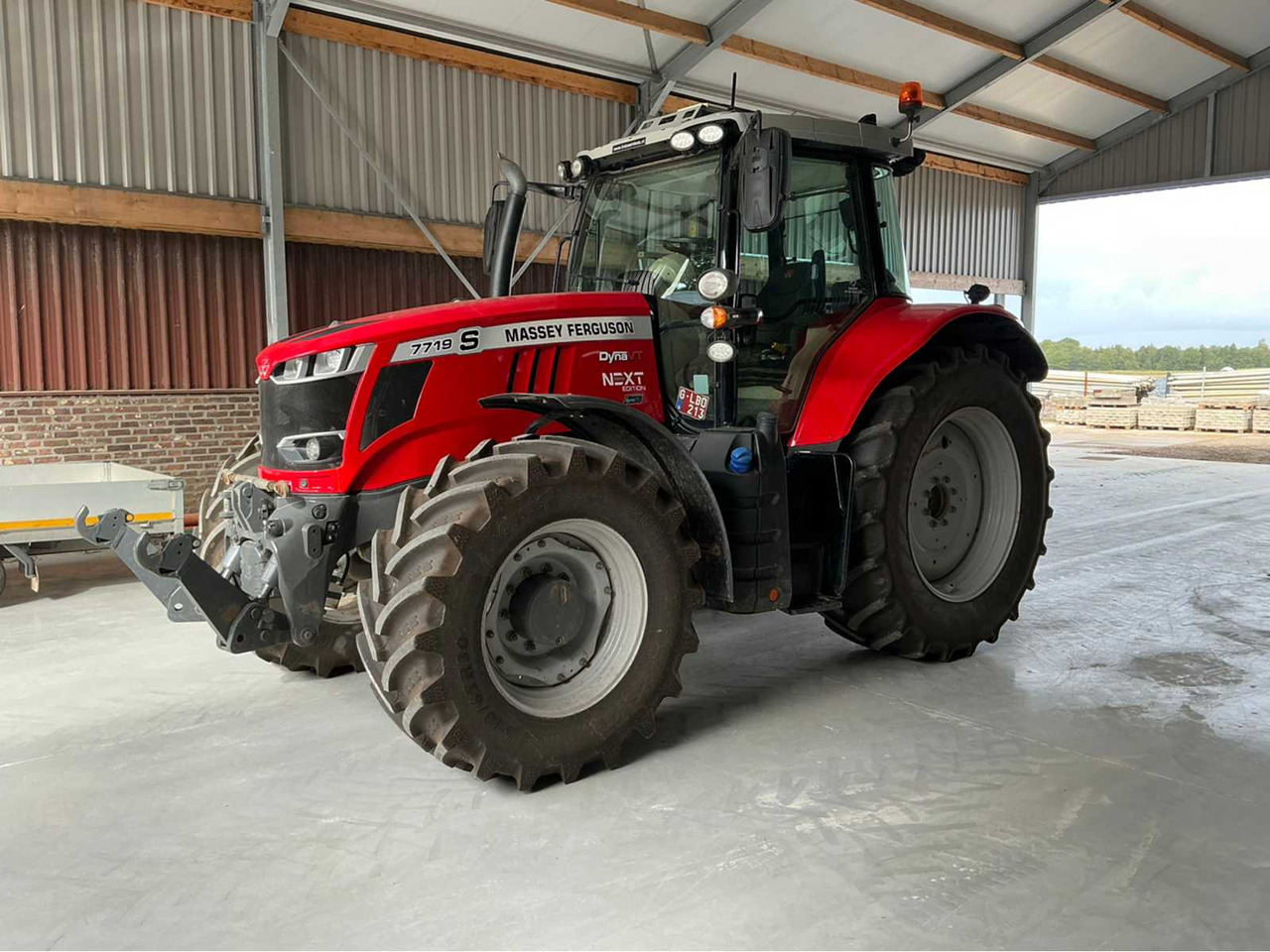 Massey Ferguson 7719S - Tractor: foto 1 Massey Ferguson 7719S - Tractor: foto 1