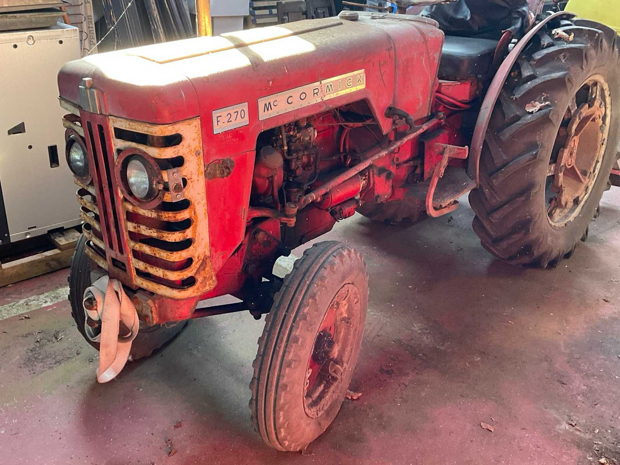 McCormick F-270 - Tractor: foto 2 McCormick F-270 - Tractor: foto 2