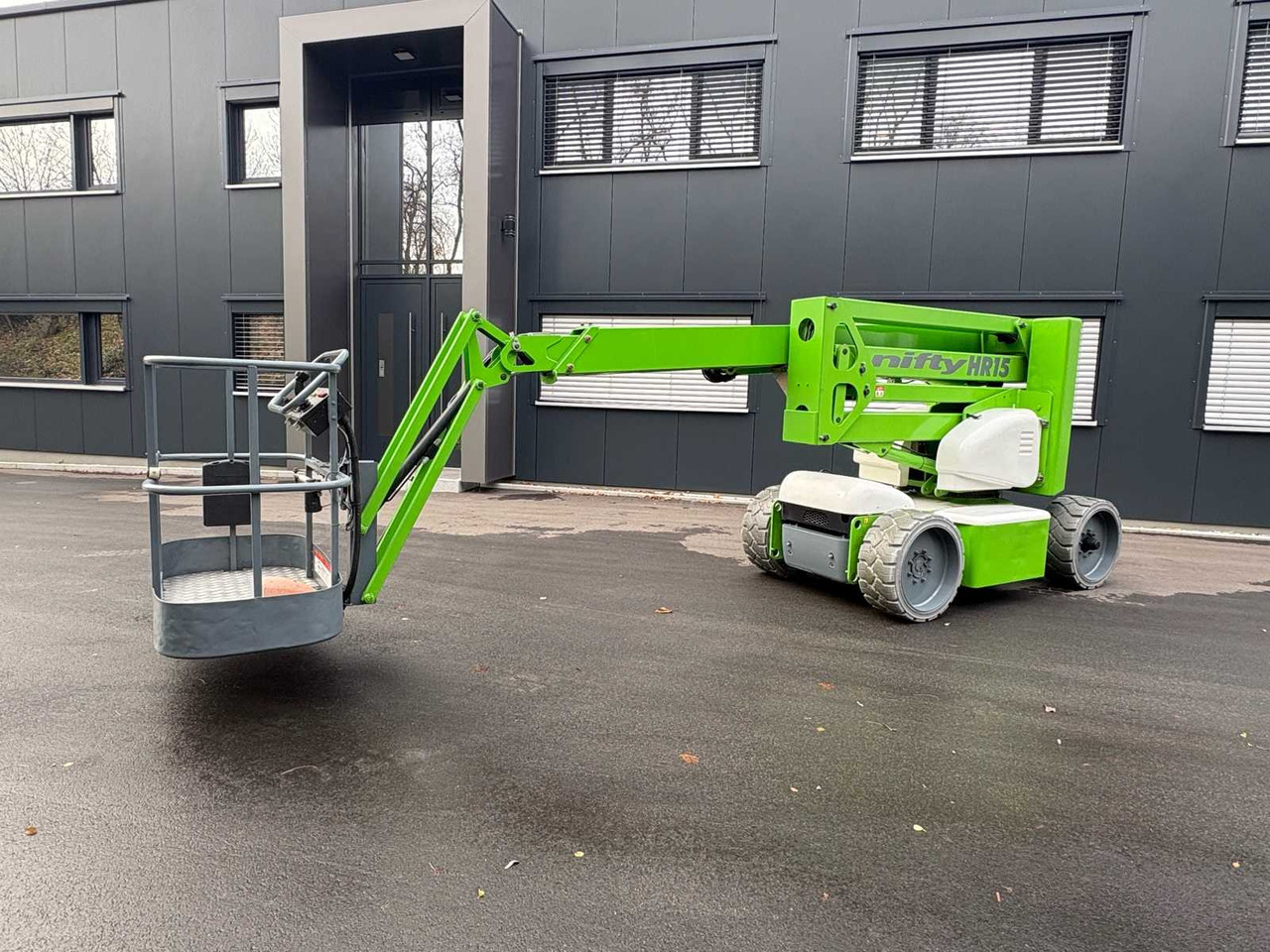 NIFTYLIFT HR15 NE - ARTICULATED TELESCOPIC BOOM LIFT (2008) - Plataforma elevadora: foto 4 NIFTYLIFT HR15 NE - ARTICULATED TELESCOPIC BOOM LIFT (2008) - Plataforma elevadora: foto 4