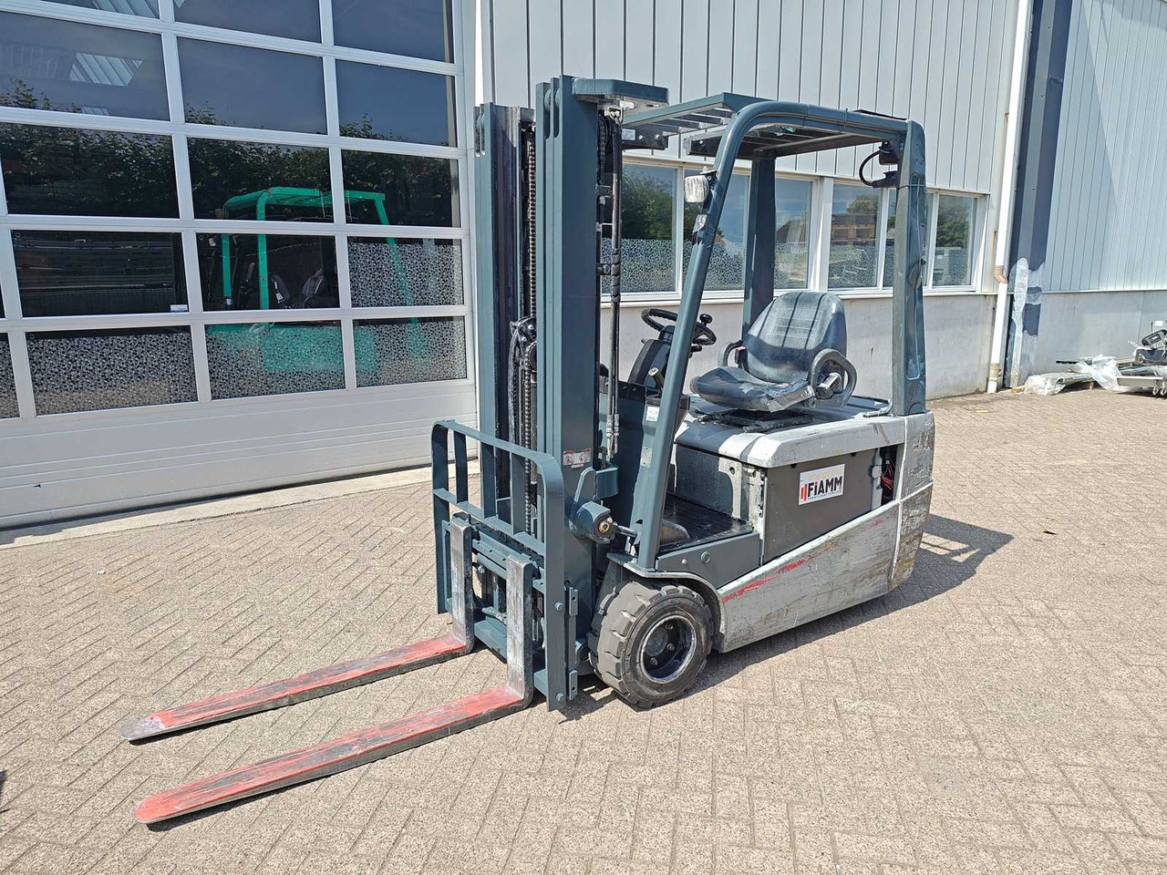 NISSAN - 2008 - G1N1L180 - FORKLIFT TRUCK - Carretilla elevadora: foto 1 NISSAN - 2008 - G1N1L180 - FORKLIFT TRUCK - Carretilla elevadora: foto 1