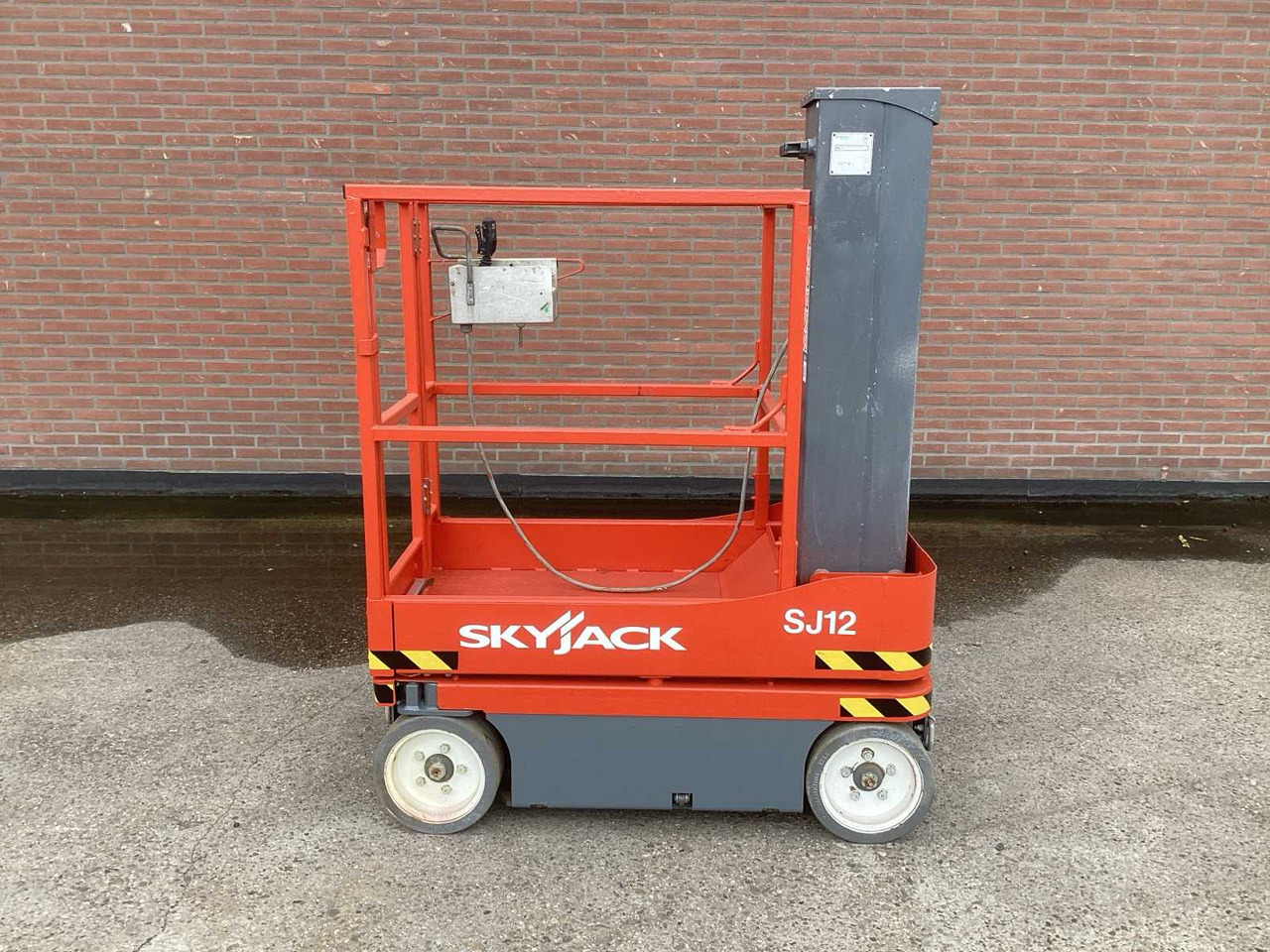 SKYJACK SJ12 - Plataforma elevadora: foto 2 SKYJACK SJ12 - Plataforma elevadora: foto 2