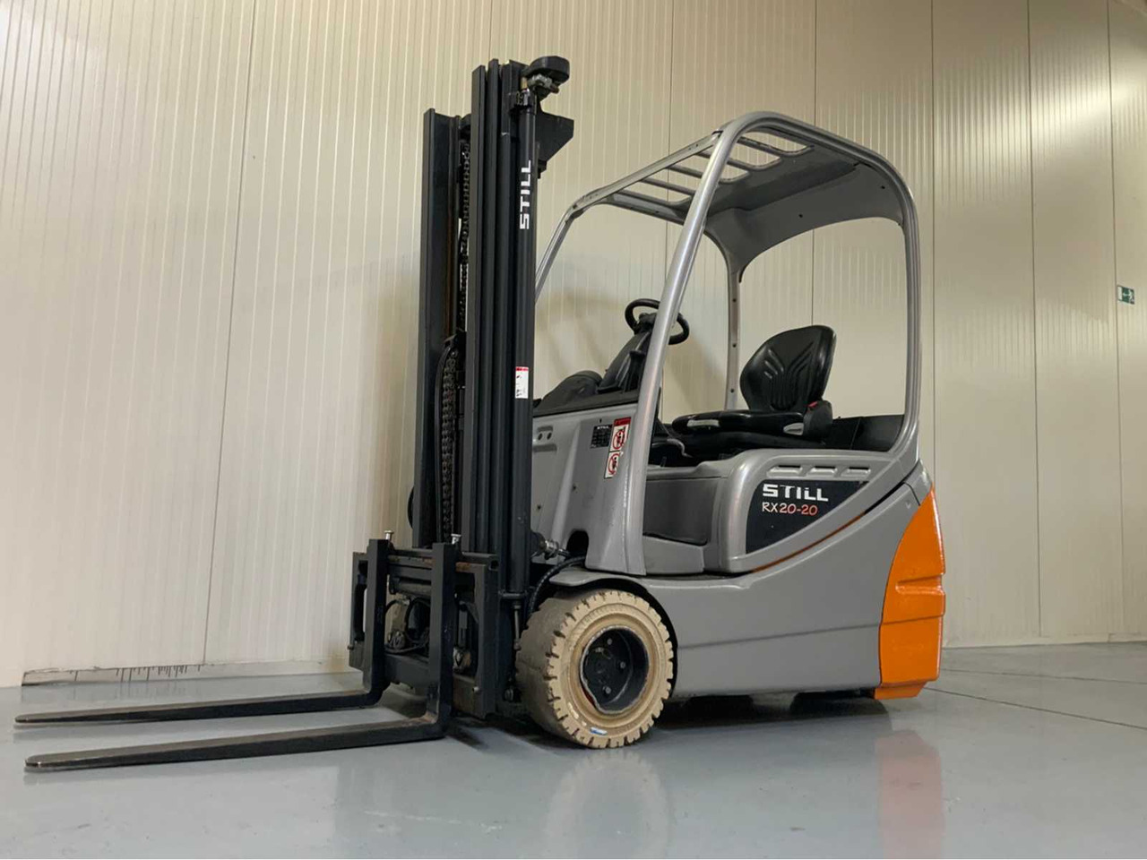 STILL RX20-20 - 4.3 METER TRIPLEX, FREE-LIFT, SIDE-SHIFT - FORKLIFT BJ. 2015 - Carretilla elevadora: foto 1 STILL RX20-20 - 4.3 METER TRIPLEX, FREE-LIFT, SIDE-SHIFT - FORKLIFT BJ. 2015 - Carretilla elevadora: foto 1