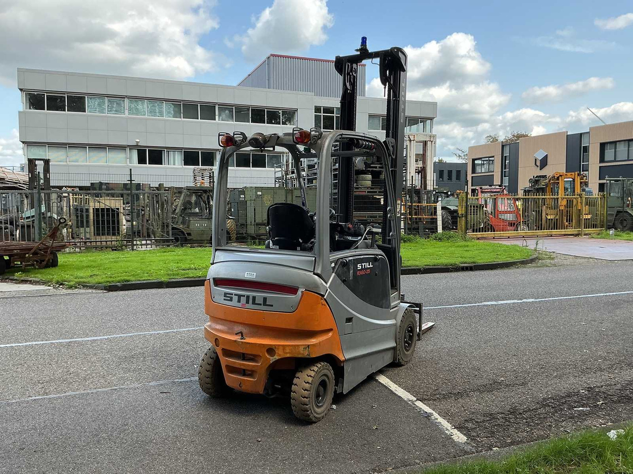 STILL - RX60-25 - FORKLIFT TRUCKS - 2017 - Carretilla elevadora: foto 4 STILL - RX60-25 - FORKLIFT TRUCKS - 2017 - Carretilla elevadora: foto 4