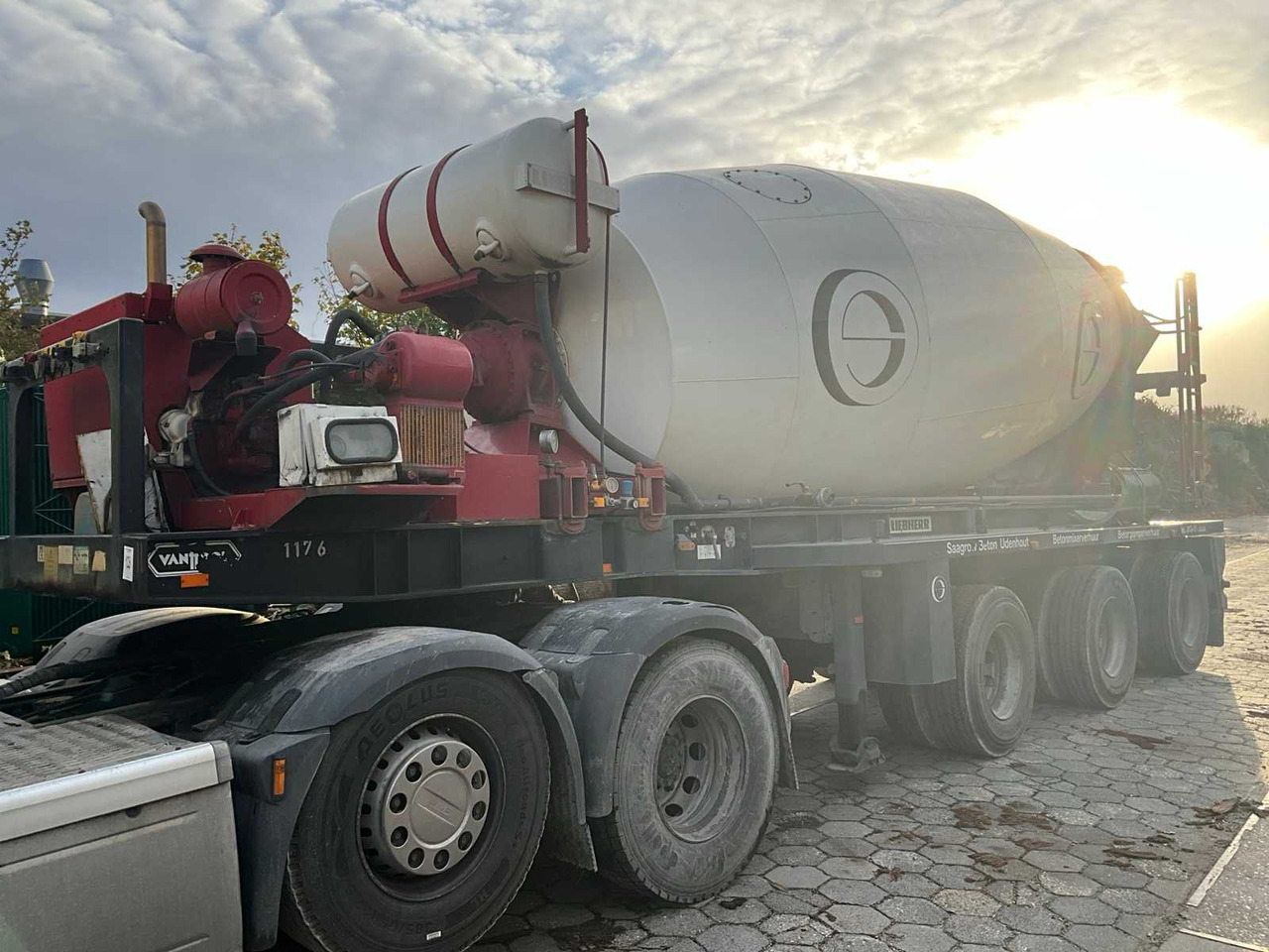 2007 VAN HOOL 3B2021 CONCRETE MIXER SEMI-TRAILER - Semirremolque: foto 2 2007 VAN HOOL 3B2021 CONCRETE MIXER SEMI-TRAILER - Semirremolque: foto 2