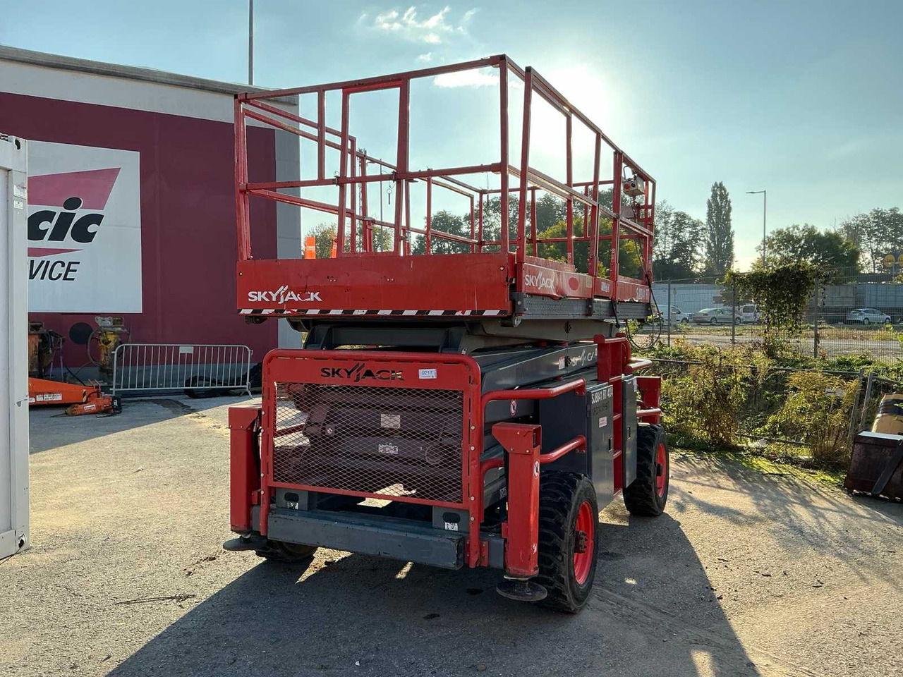 Skyjack SJ8841 RT 4x4 - Plataforma elevadora: foto 4 Skyjack SJ8841 RT 4x4 - Plataforma elevadora: foto 4