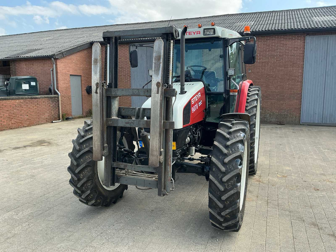 Steyr 9078 - Tractor: foto 2 Steyr 9078 - Tractor: foto 2