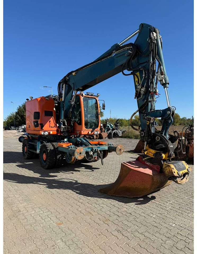 UNAC/CAT 22 TR - Excavadora de ruedas: foto 3 UNAC/CAT 22 TR - Excavadora de ruedas: foto 3