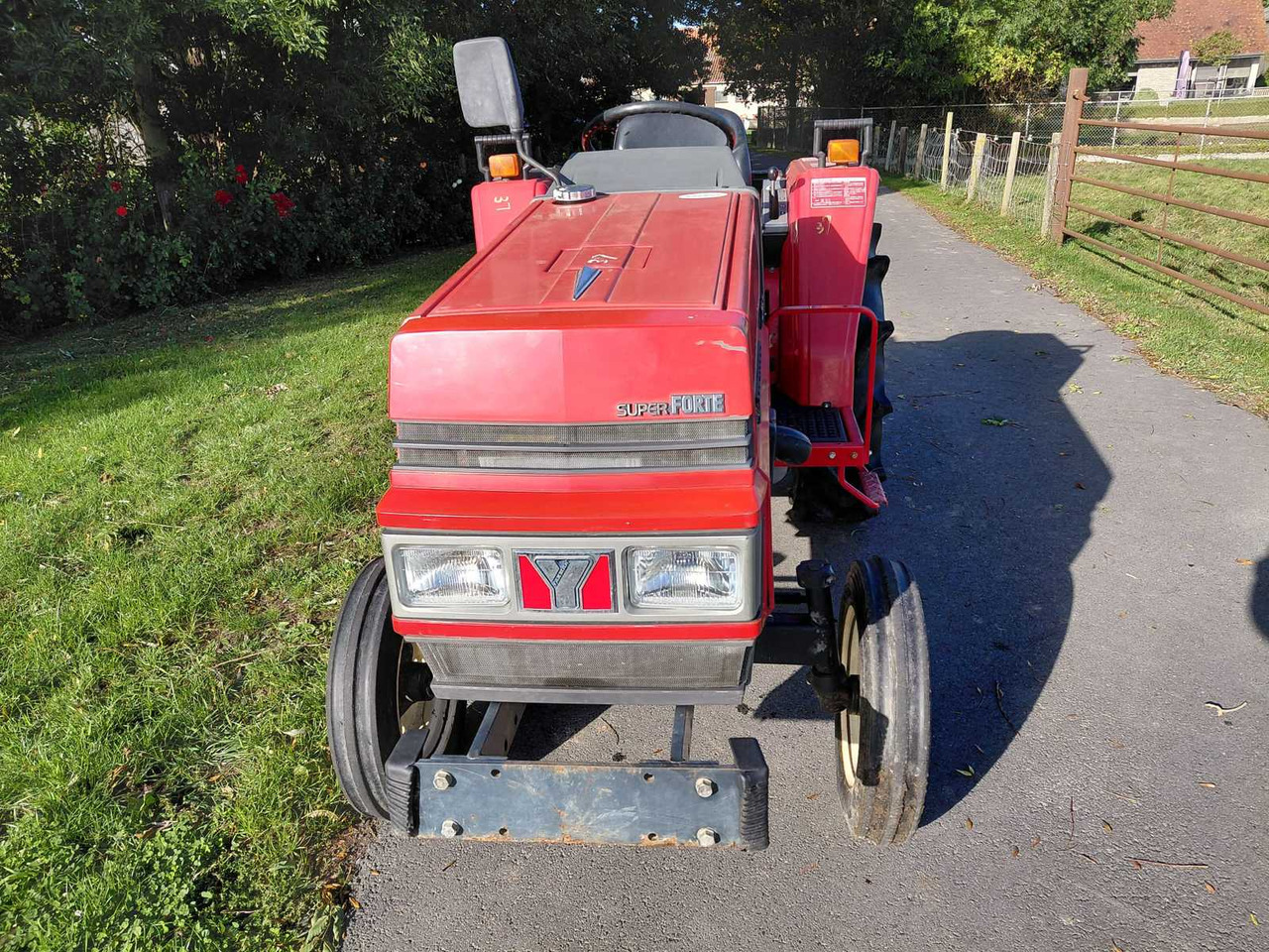 Yanmar F125 - Mini tractor: foto 2 Yanmar F125 - Mini tractor: foto 2