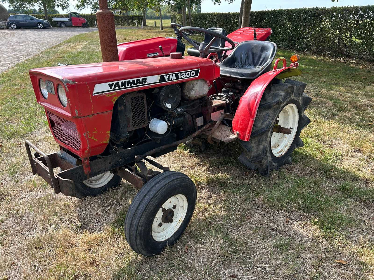 Yanmar YM1300 - Mini tractor: foto 1 Yanmar YM1300 - Mini tractor: foto 1