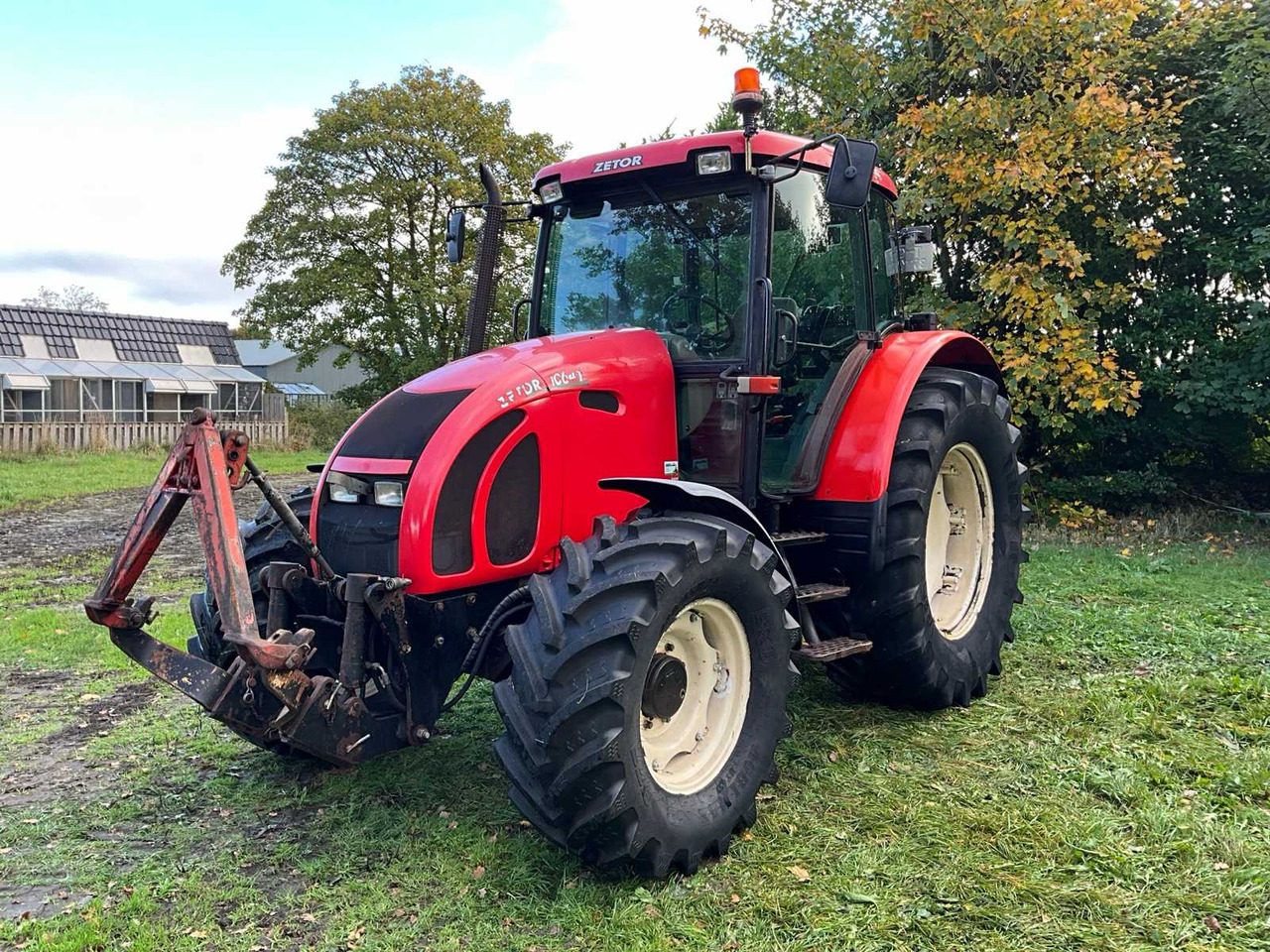 Zetor Forterra 10641 - Tractor: foto 2 Zetor Forterra 10641 - Tractor: foto 2