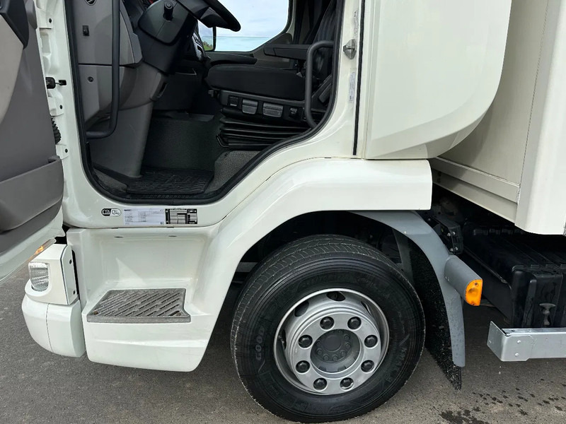 DAF LF230.12 EURO6. 2019. - Camión caja cerrada: foto 5 DAF LF230.12 EURO6. 2019. - Camión caja cerrada: foto 5
