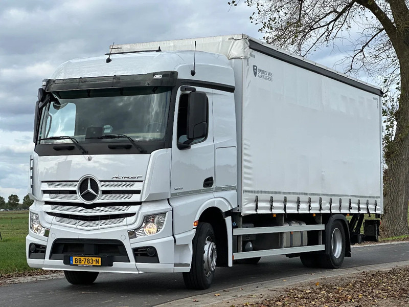 Mercedes-Benz Actros ACTROS 1843L 2022. 183432km Schuifzeil met Laadklep 2000kg - Camión lona: foto 1 Mercedes-Benz Actros ACTROS 1843L 2022. 183432km Schuifzeil met Laadklep 2000kg - Camión lona: foto 1