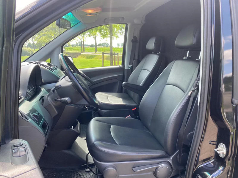 Mercedes-Benz Vito V6 6-Cilinder 2014. 79210km. Als in NIEUWSTAAT! - Furgoneta pequeña: foto 5 Mercedes-Benz Vito V6 6-Cilinder 2014. 79210km. Als in NIEUWSTAAT! - Furgoneta pequeña: foto 5