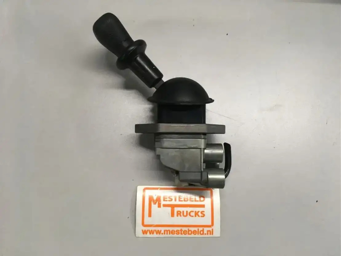 DAF Handrembedieningsventiel - Piezas de freno para Camión: foto 1 DAF Handrembedieningsventiel - Piezas de freno para Camión: foto 1