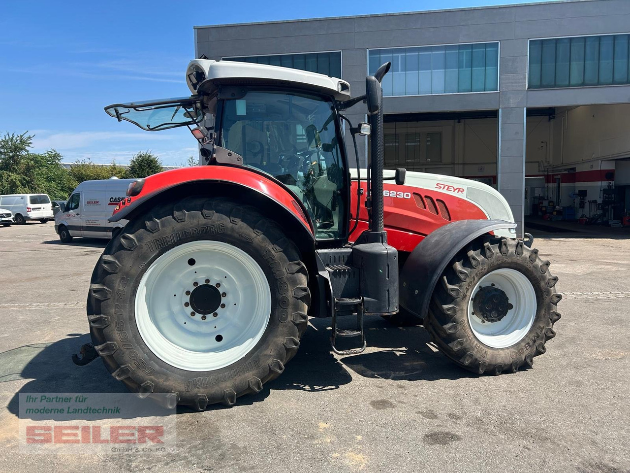 Steyr CVT 6230 EcoTech - Tractor: foto 3 Steyr CVT 6230 EcoTech - Tractor: foto 3