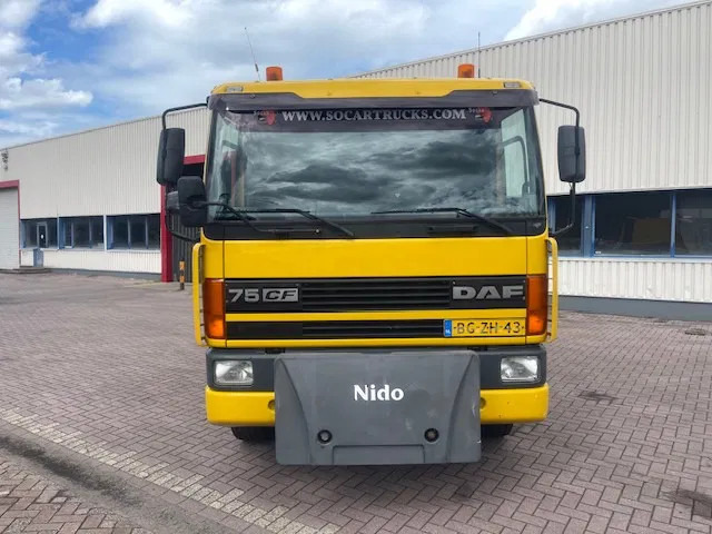 DAF CF 75.250 6x2 Euro 2 Automatic NL-Truck Original KM'S - Camión chasis: foto 2 DAF CF 75.250 6x2 Euro 2 Automatic NL-Truck Original KM'S - Camión chasis: foto 2