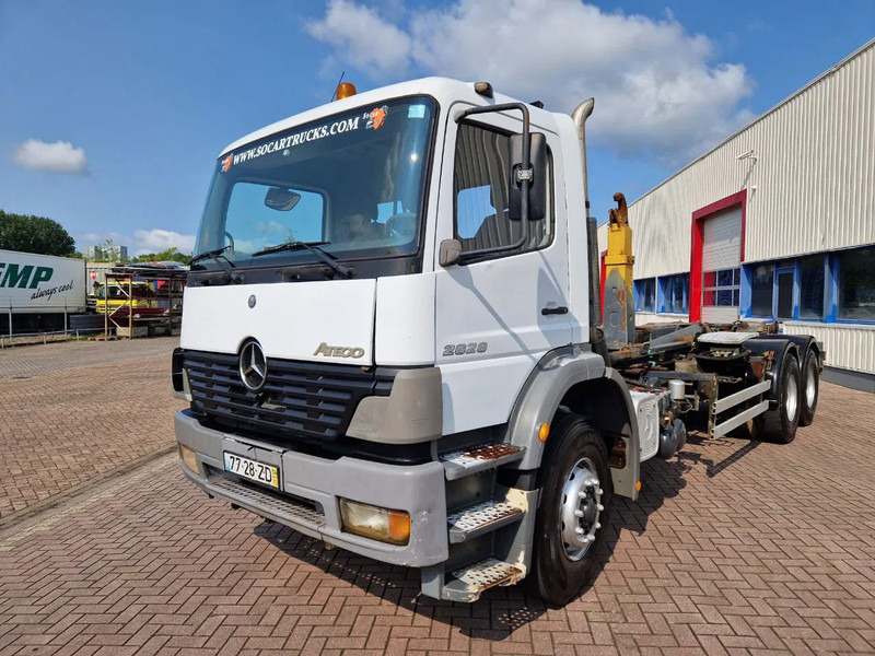 Mercedes-Benz Atego 2628 6x4, Manual gear, full steel suspension - Camión chasis: foto 2 Mercedes-Benz Atego 2628 6x4, Manual gear, full steel suspension - Camión chasis: foto 2