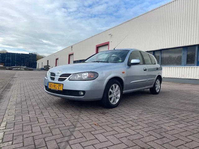 Nissan Almera Leder bekleding APK Cruise control - Hatchback: foto 3 Nissan Almera Leder bekleding APK Cruise control - Hatchback: foto 3
