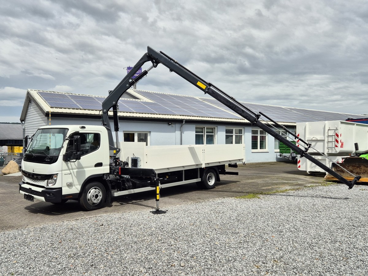 FUSO FUSO 9C18 Canter Alu Pritsche 5.5m Kran 3x hydr. - Furgoneta caja abierta: foto 2 FUSO FUSO 9C18 Canter Alu Pritsche 5.5m Kran 3x hydr. - Furgoneta caja abierta: foto 2
